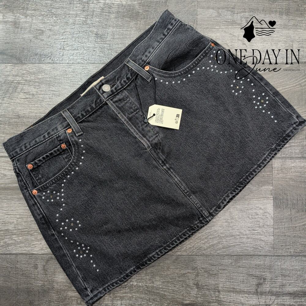 Levi's Premium Icon Studded Denim Mini Skirt Black NWT Size 14 (32)